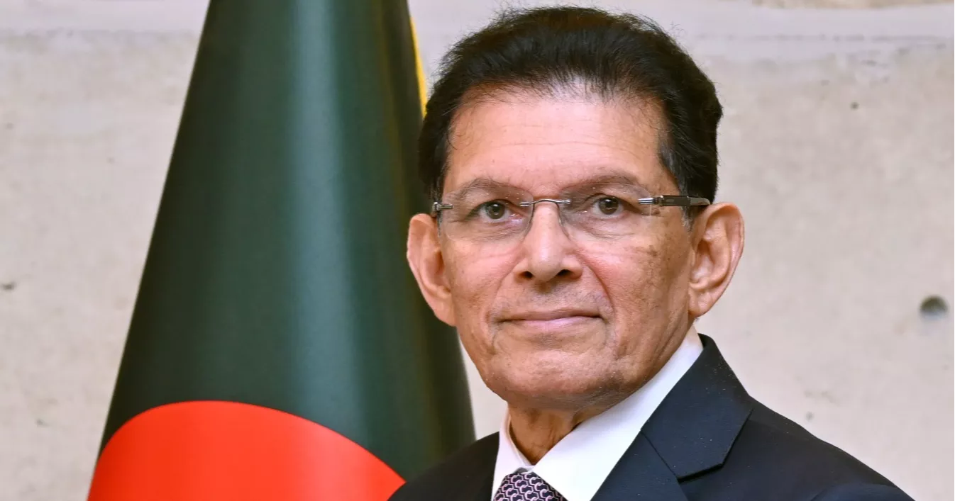 Foreign Minister meets Qatari finance and energy ministers in Doha
