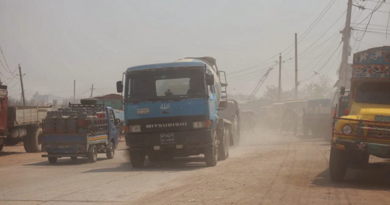 Dhaka’s air quality 2nd worst in the world this morning