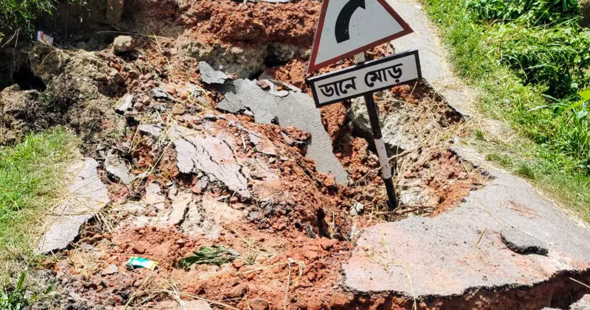 Road collapse paralyses 12 villages in Cumilla