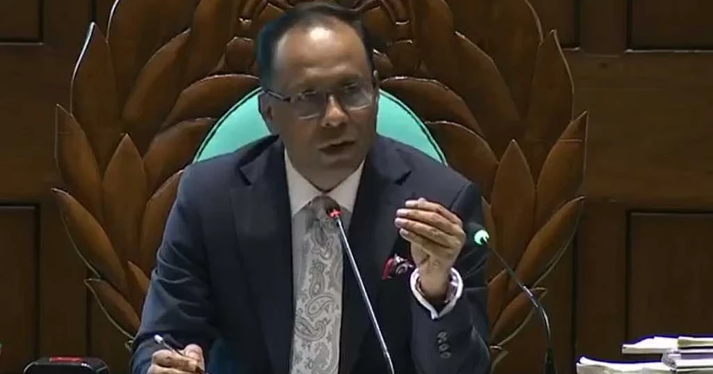 Deputy Speaker urges MPs to keep voices down in Parliament