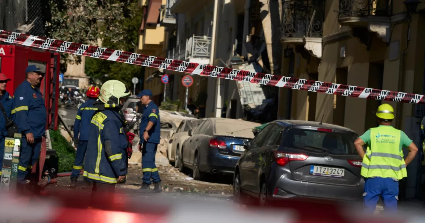 Explosion near Athens’ Acropolis collapses building, injures 3