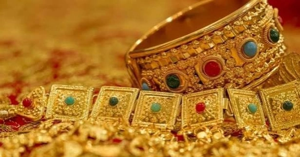Gold price rises by Tk 4,374 per bhori