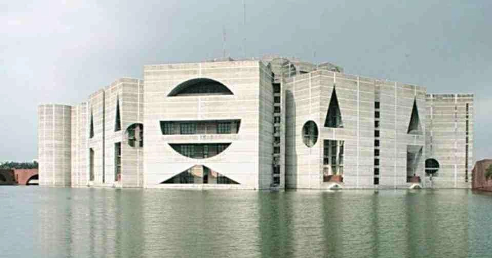 Govt may appoint administrators to local government bodies for indefinite period in some cases