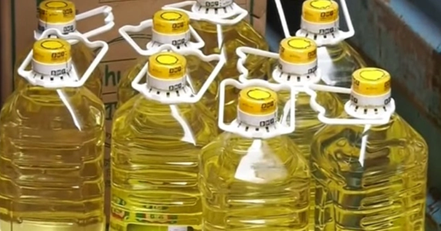 Consumers suffer as soybean oil crisis still persists in Dhaka