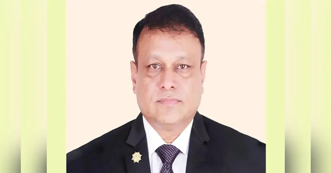 Court asks to freeze Tk 44.99 lakh in 34 bank accounts of ex-SSF DG Mujibur, his wife