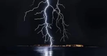 Lightning kills 2 workers in Habiganj