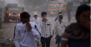 Dhaka’s air turns ‘unhealthy’ this morning  