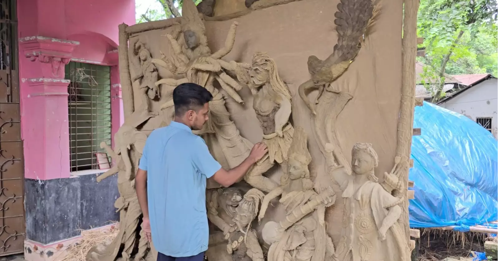 Rangpur artisans race against time as Durga idols take shape