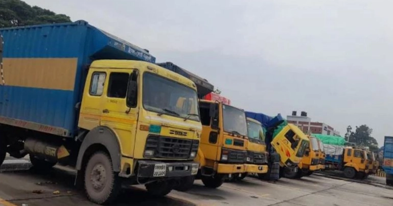 36 garments-laden trucks stranded at Benapole port