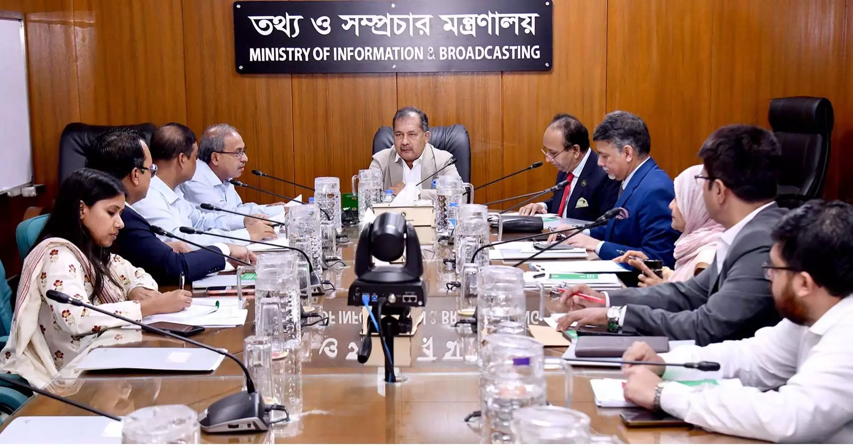 Swapon for proper authority to define journalists