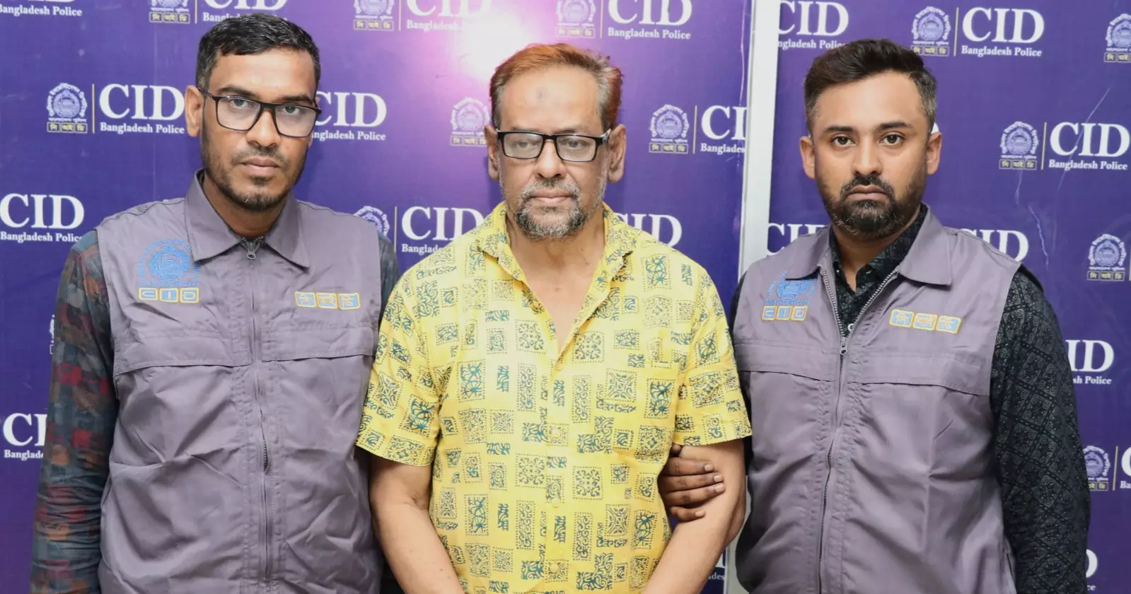 Sutrapur Swechchhasebak League president held at Narinda