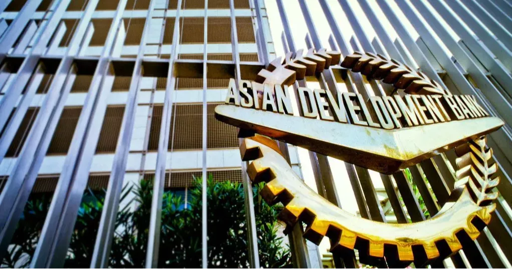 ADB lowers Bangladesh’s growth forecast to 4 % in FY2027