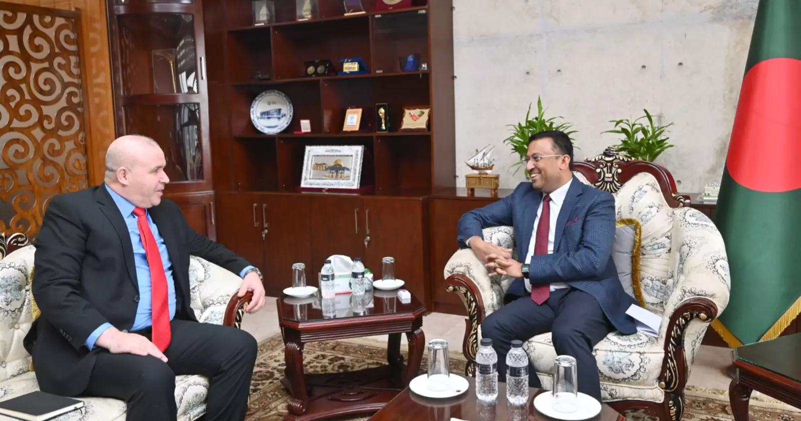 Algeria keen to cooperate in energy sector, envoy meets Humaiun Kobir