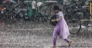Heavy rainfall, landslides, waterlogging likely parts of country in 48 hrs: BMD