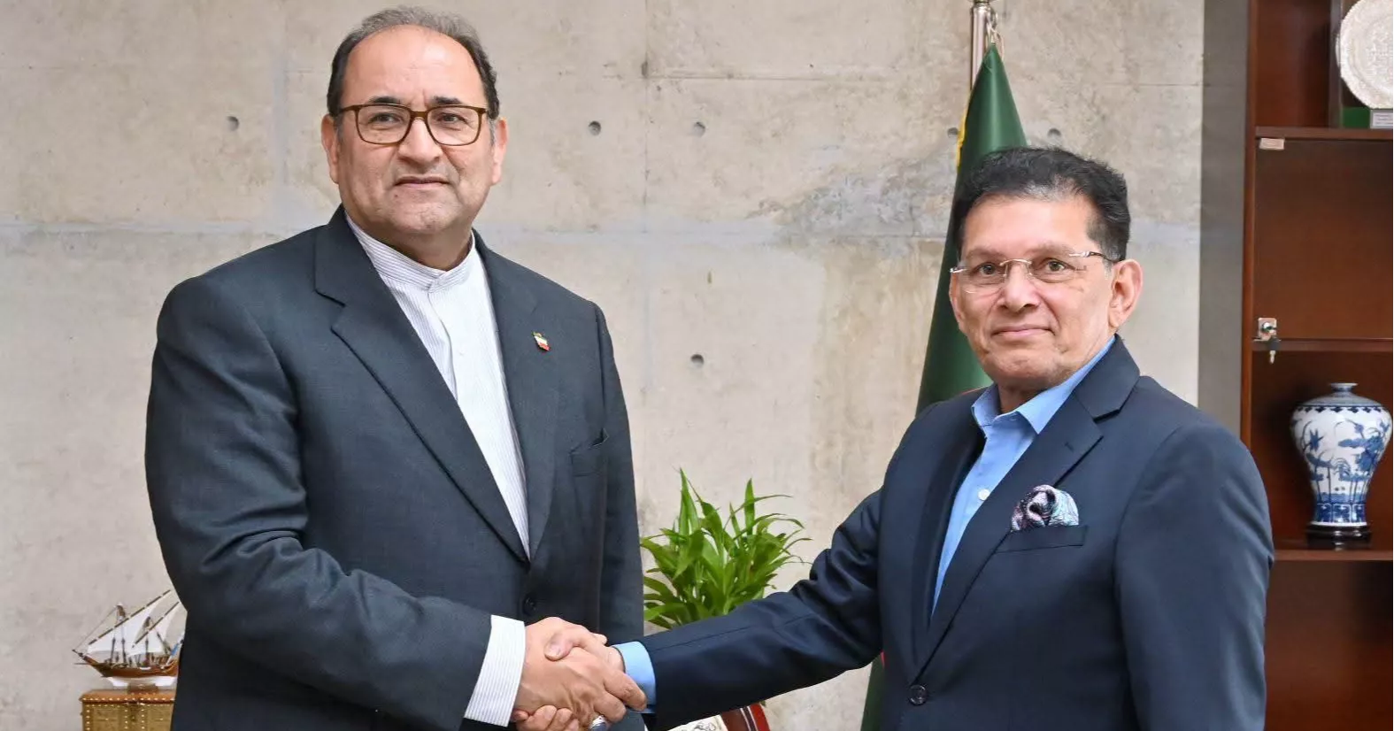 Middle East: Dhaka says peace essential for prosperity, development