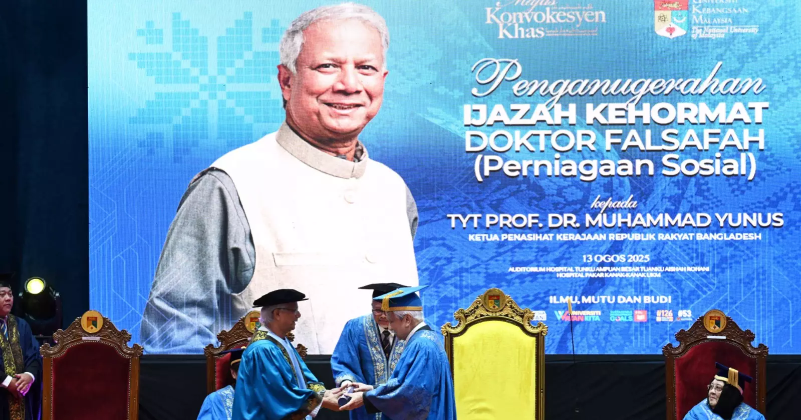 Prof Yunus honoured with UKM’s Doctorate for pioneering social business