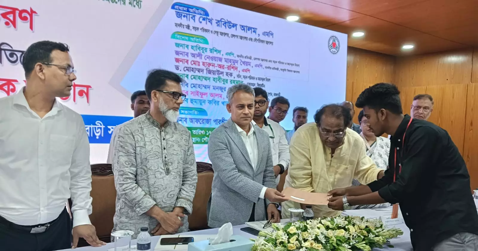 Most road accidents caused by unskilled drivers, faulty vehicles: Road Transport Minister