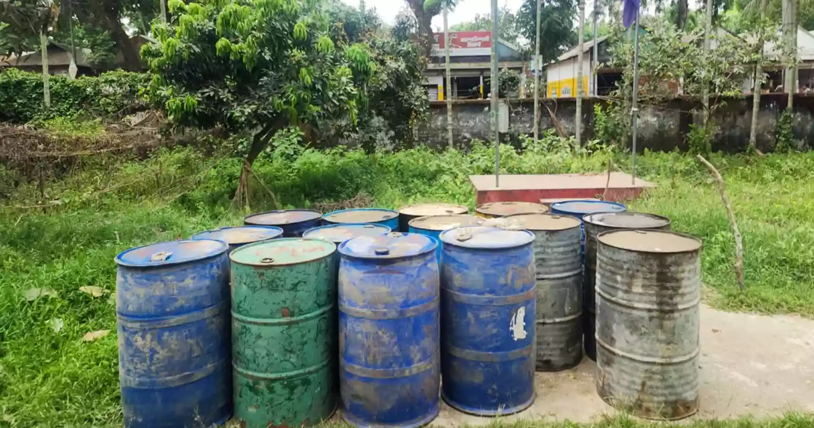 Navy seizes 3,000 litres of diesel, arrests one in Hatiya drive