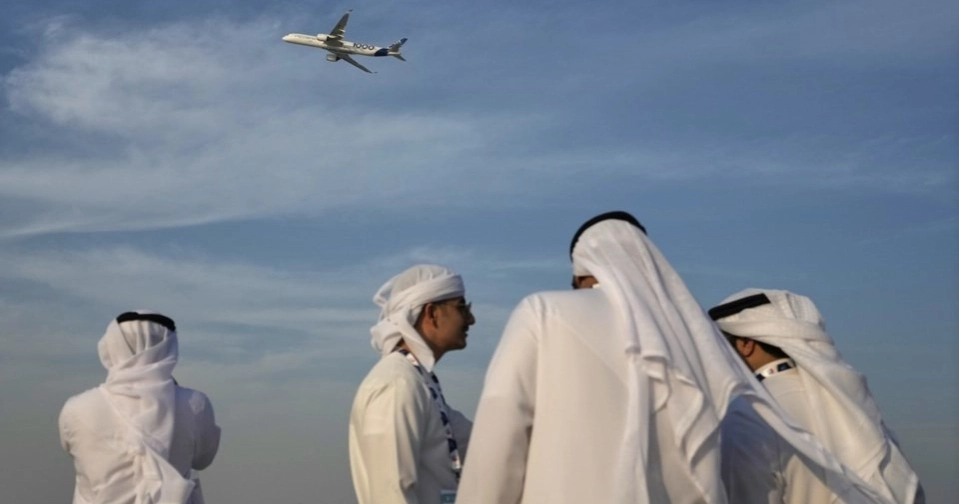 FlyDubai orders 150 Airbus A321neo aircraft, expanding its fleet beyond Boeing for the first time