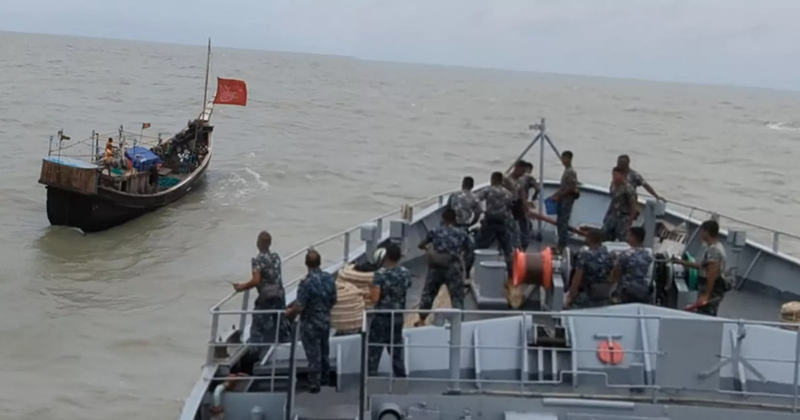 Navy rescues 16 fishermen as boat engine breaks down in Bay