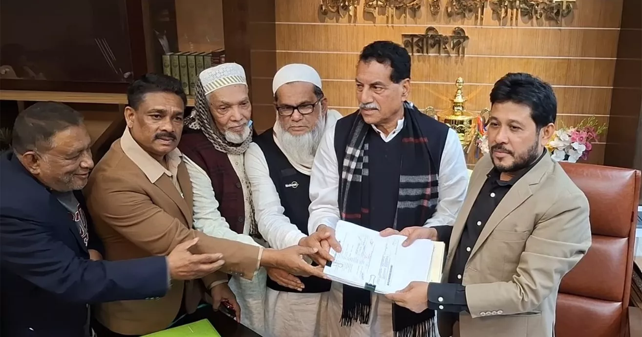 BNP’s Khairul Kabir Khokon submits nomination for Narsingdi-1