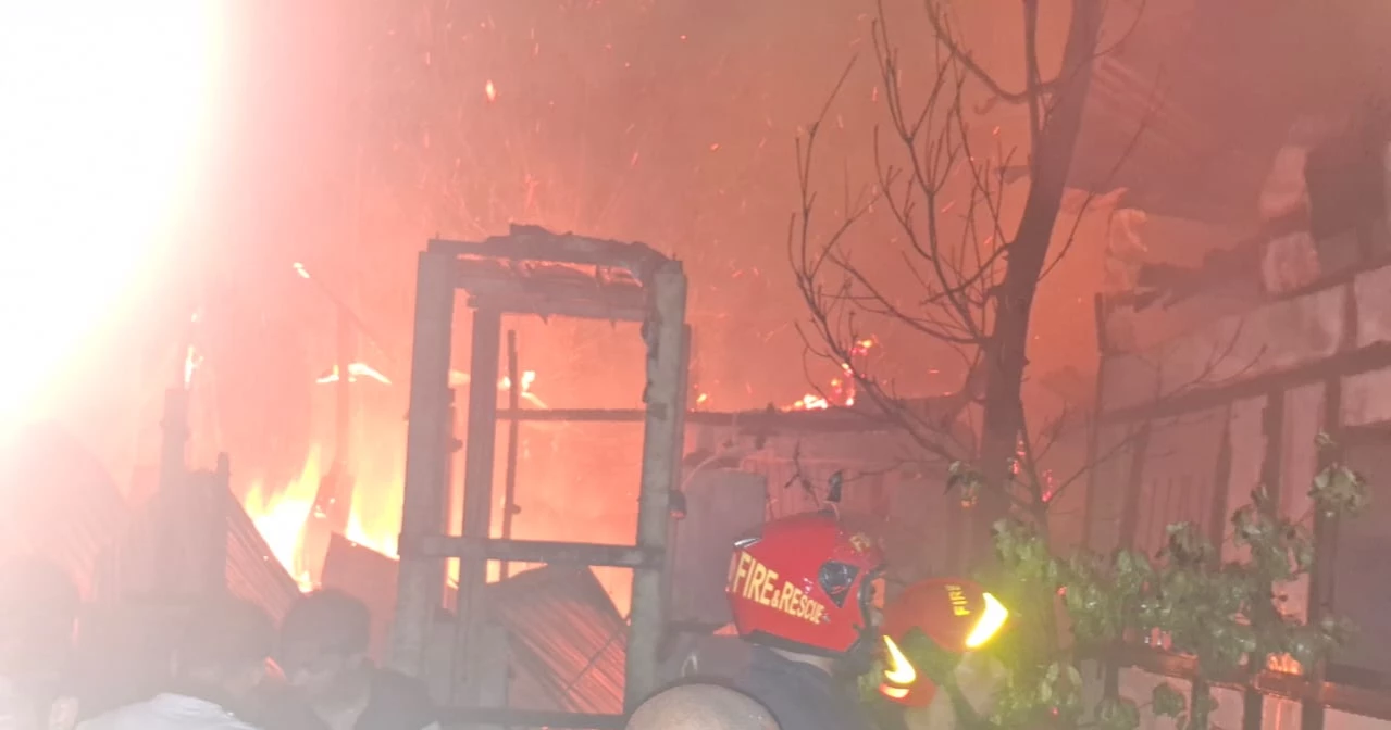 8 houses destroyed in fire at village in Sreenagar