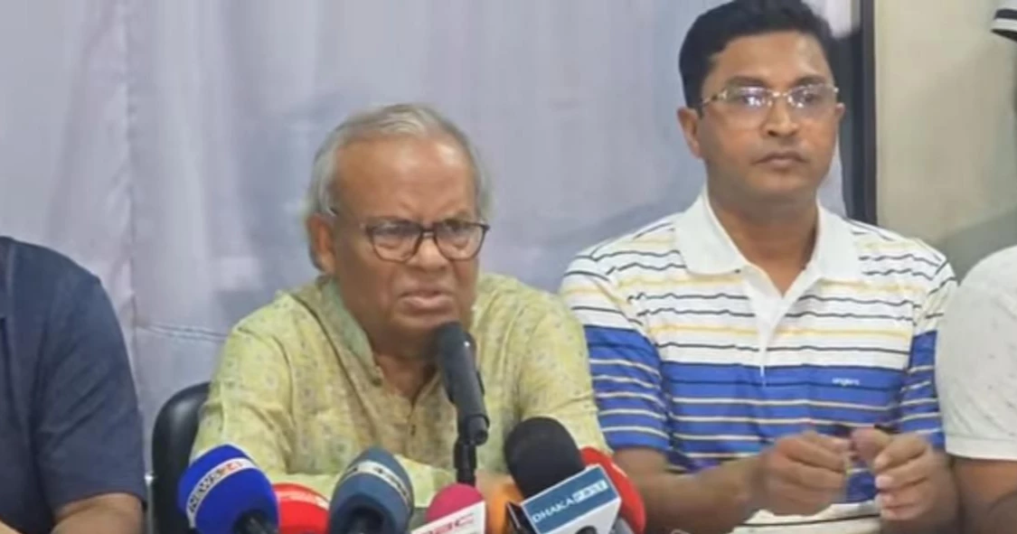 Miscreants hurl crude bombs near BNP's Nayapaltan office; no one hurt