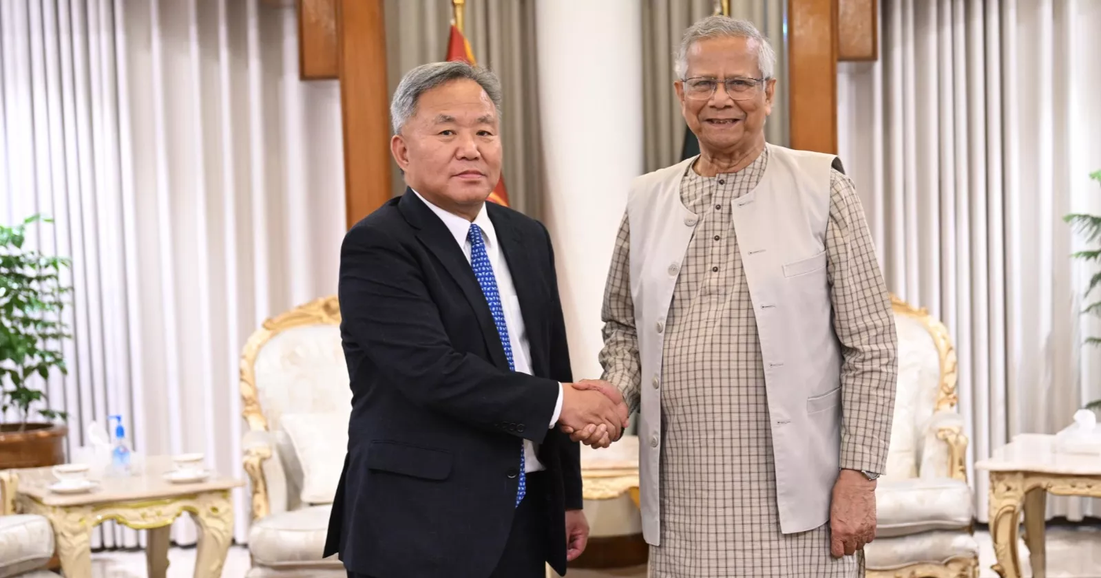 Outgoing South Korean envoy calls on CA Yunus