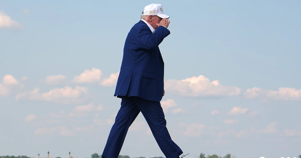 Trump pivots back to sanctions on Iran as other efforts to end war falter