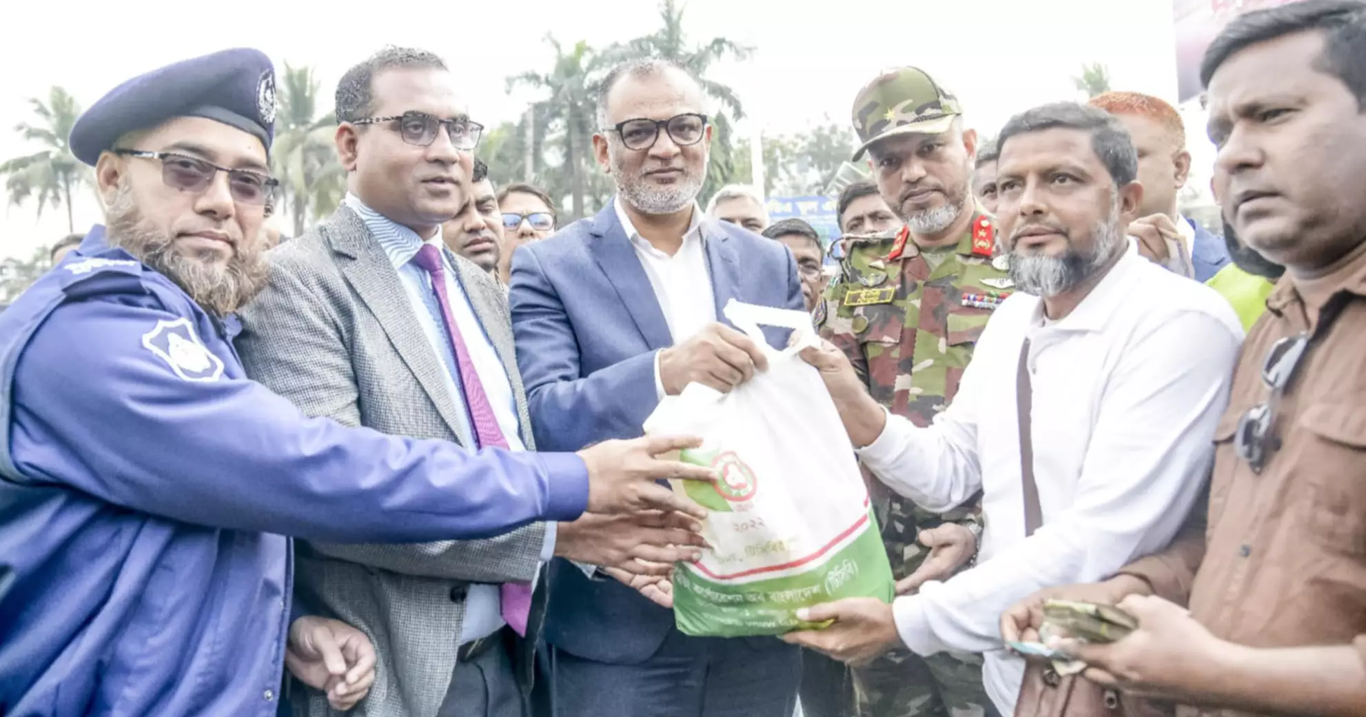 TCB to sell daily essentials throughout Ramadan: Commerce Adviser