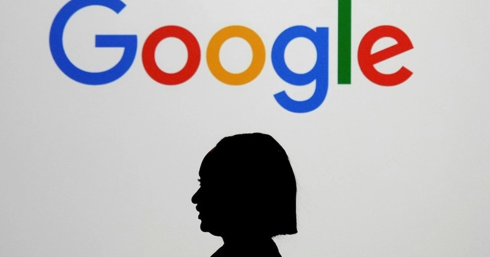 Apple calls on Google to help smarten up Siri and bring other AI features to the iPhone