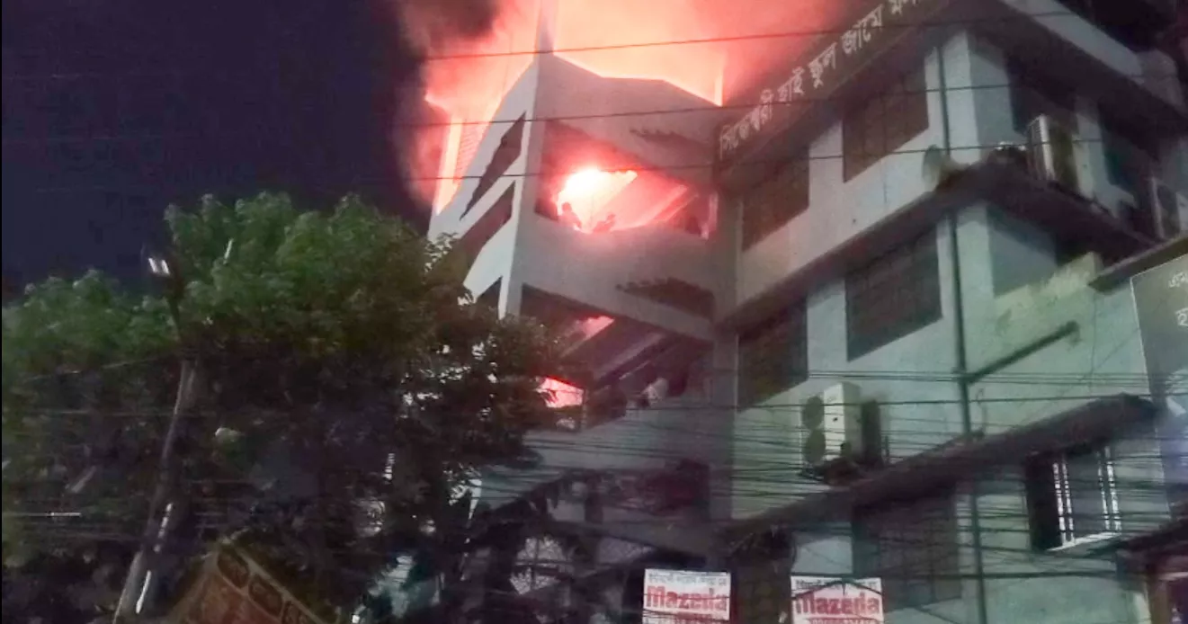 Fire at Siddheswari High School Jame Mosque doused