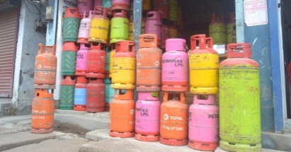 Retailers hiking LPG prices, importers not responsible: Minister Muktadir