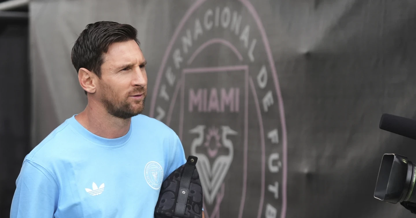 Messi watches 1v1 finals, future with Inter Miami still unclear