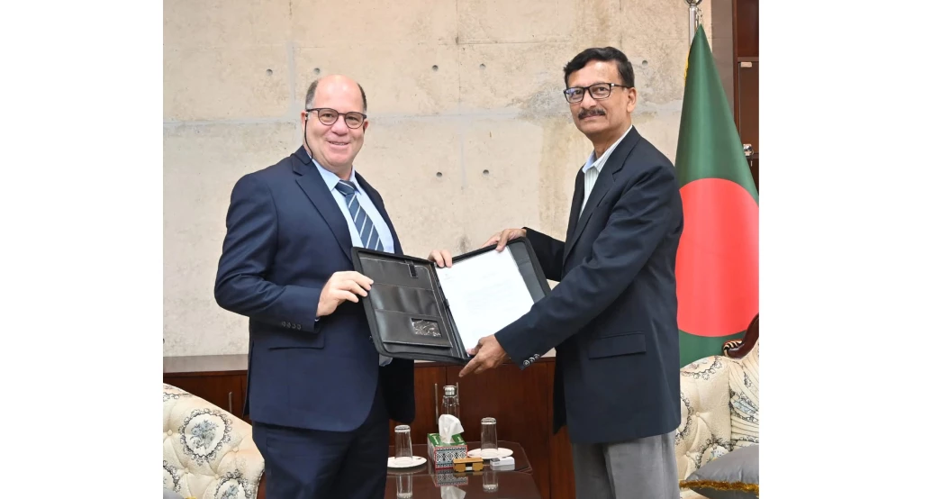 ICRC’s new head of delegation presents credentials to Foreign Adviser