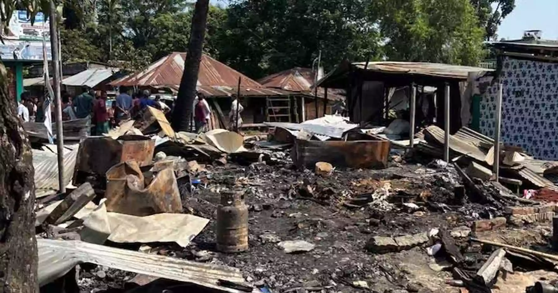 Five shops gutted in fire at Gazir Bazar in Chandpur