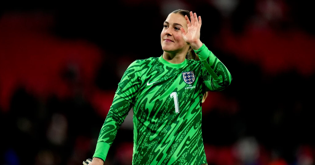 Euros-winning England goalie Mary Earps retires from international duty