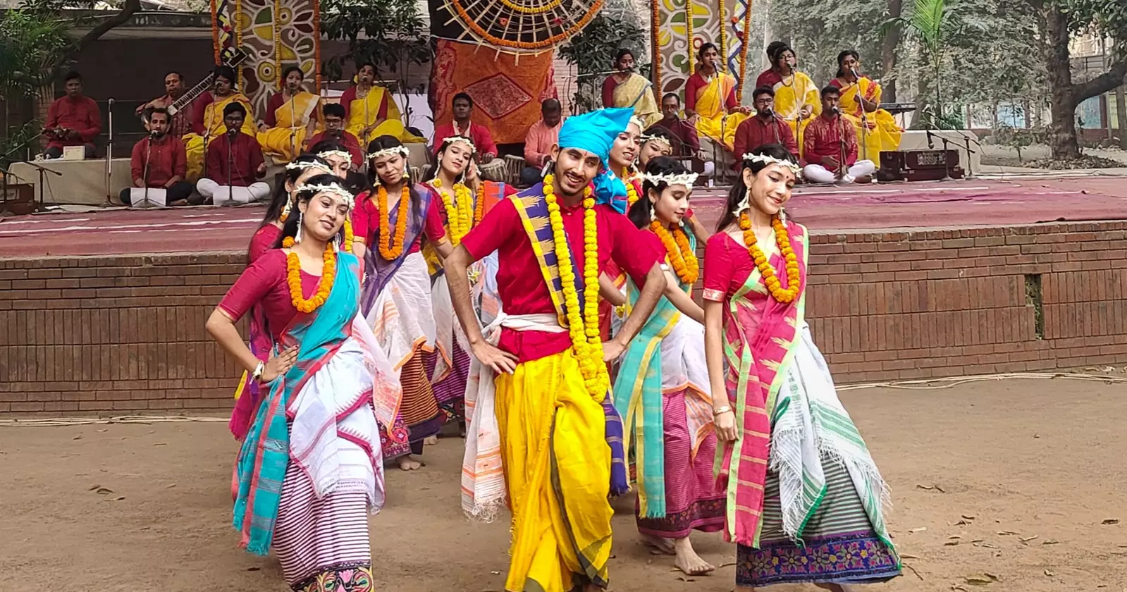 Chhayanaut welcomes Spring 2025 with vibrant cultural festivities 