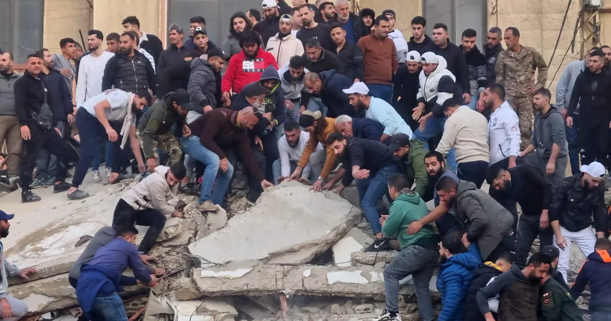 Lebanon building collapse: Death toll rises to 15