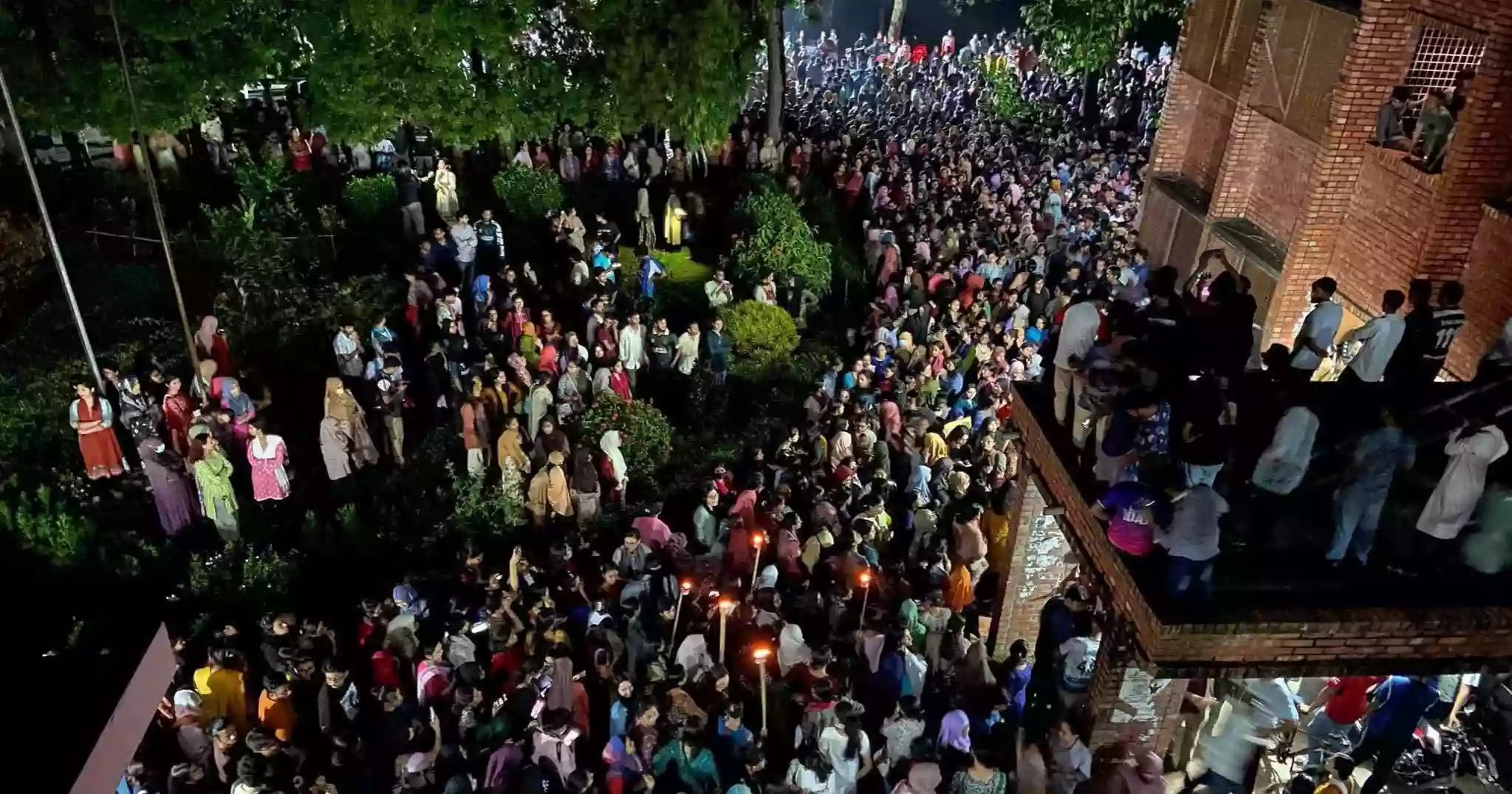 Students protest attempted rape of JU student, demand justice