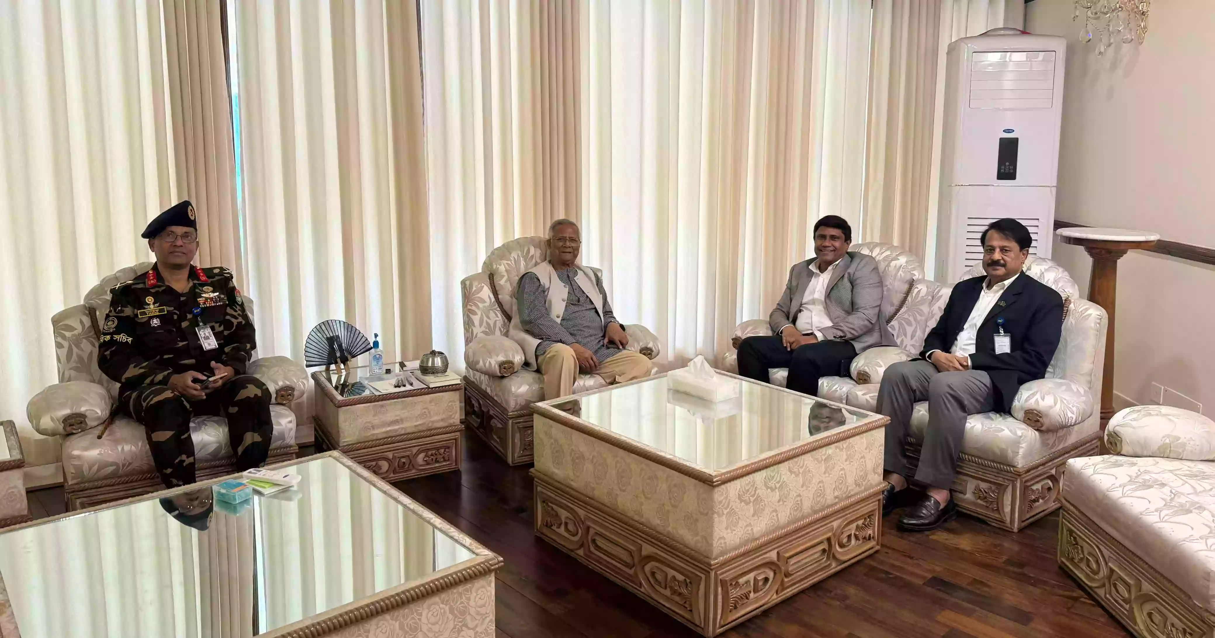 PM’s delegation meets former Chief Adviser Prof Yunus