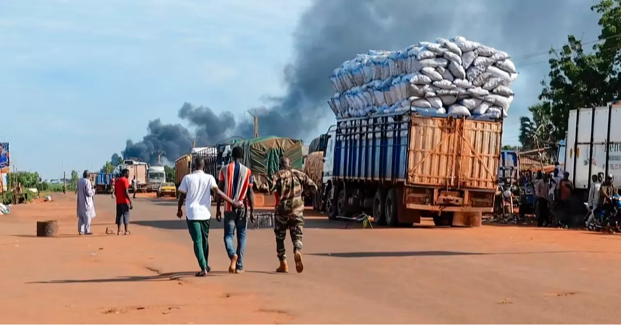 Mali hit by nationwide attacks, explosions heard in capital