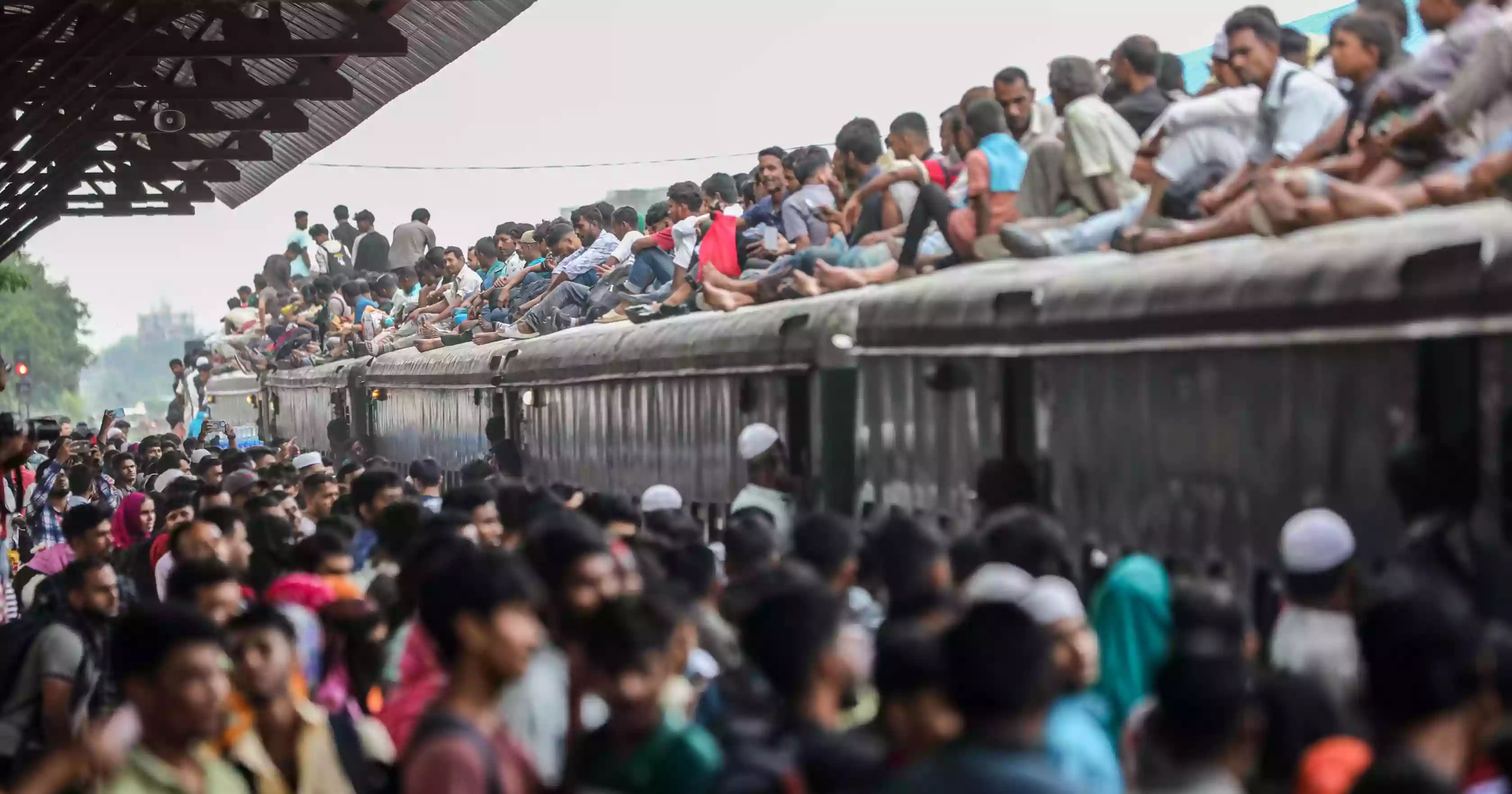 Mass exodus from Dhaka begins as 10-day Eid holiday kicks off