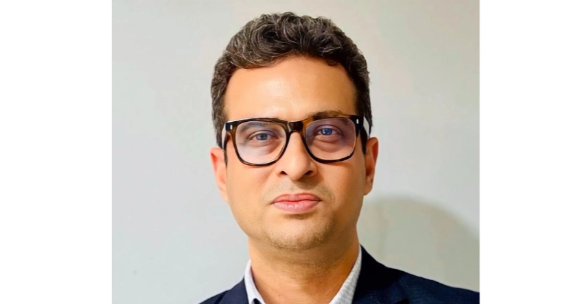 Biplob becomes first Bangladeshi journalist to get UAE's golden visa