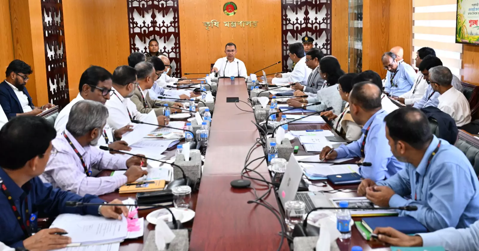 PM joins Agriculture Ministry meeting
