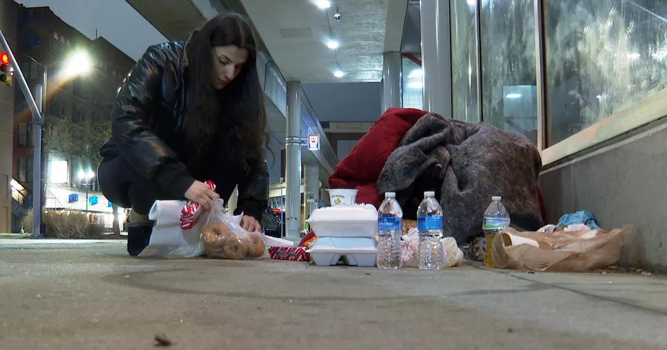 People give back during Ramadan in Detroit, US