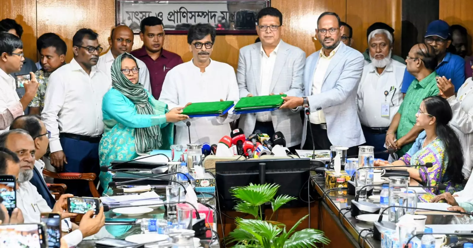 BLRI-developed bird flu, goat pox vaccines to be commercially produced for farmers: Minister
