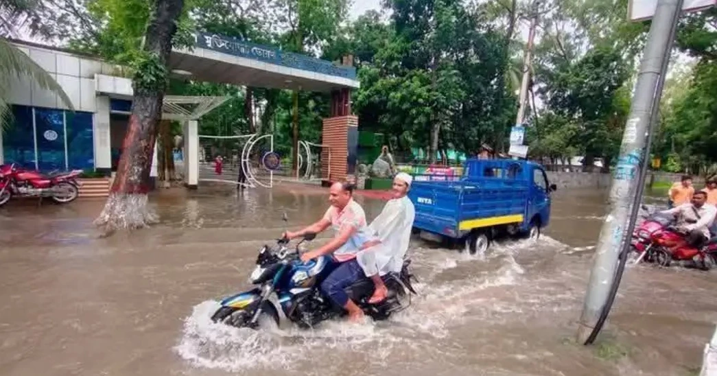 Prolonged rainfall causes severe waterlogging in Kurigram