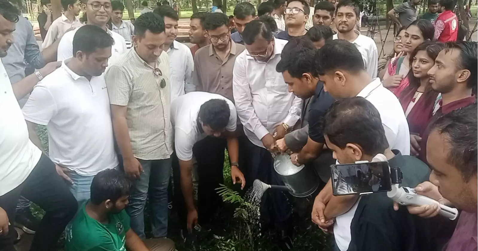 DU Chhatra Dal launches tree plantation drive in memory of July martyrs