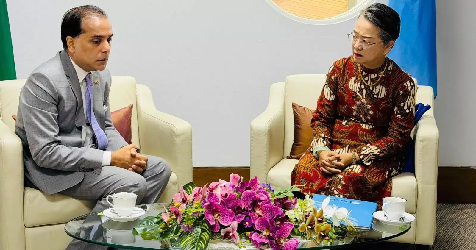 Bangladesh envoy to Thailand pays farewell call on ESCAP chief